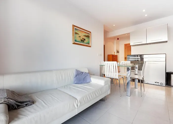 Stj - St Julian's 1 Bedroom Prime Location Appartement *